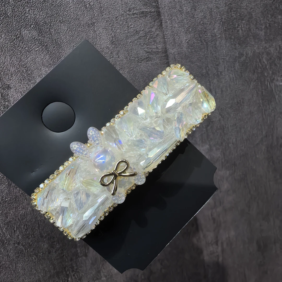 E917白色小兔子水水闪闪边夹