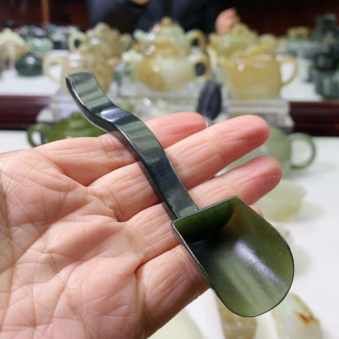 和田玉茶铲未镶嵌
