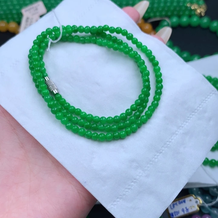 玉***石缅料卡4正阳绿项链