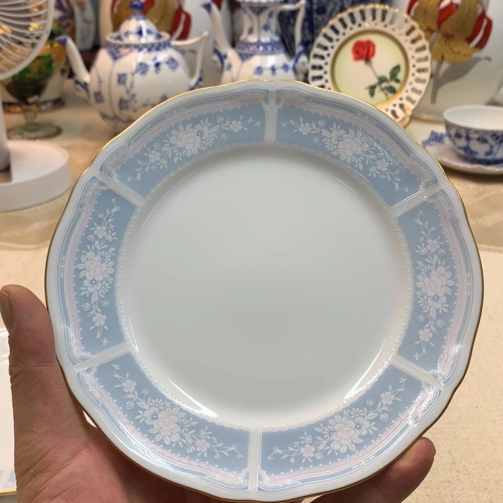 紫砂金瓷阁精品瓷器店