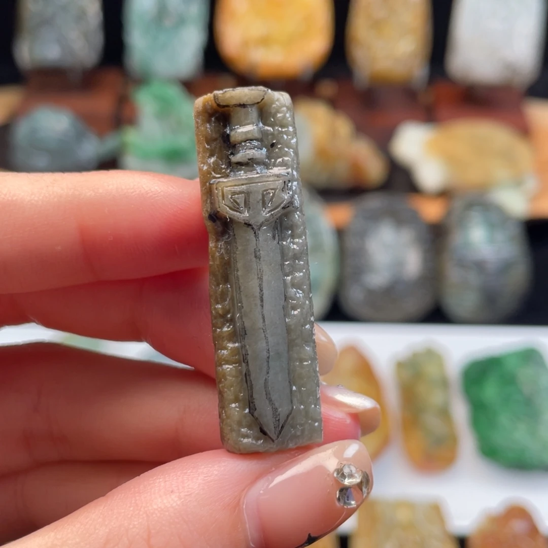 定制翡翠未镶嵌翡翠