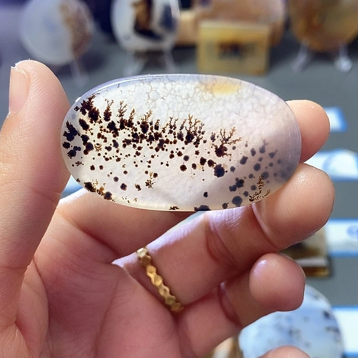 玛瑙/玉髓未镶嵌珠宝半成品