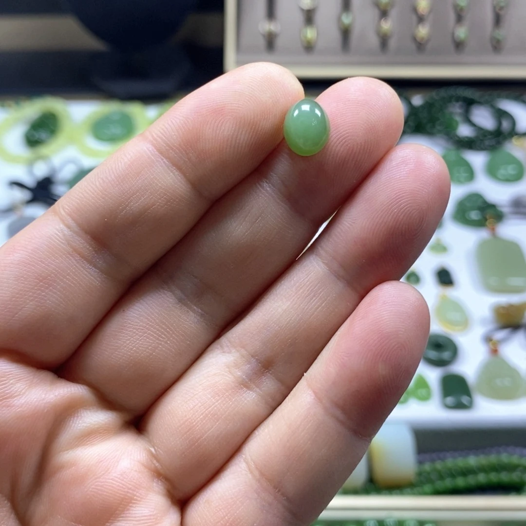 未镶嵌和田玉（碧玉）珠宝半成品