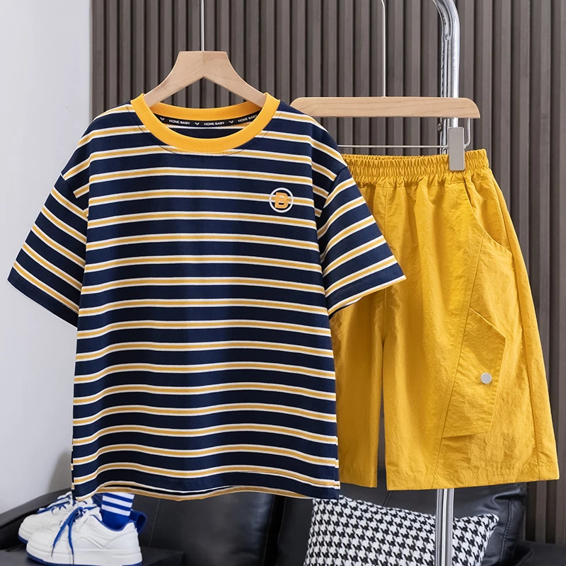 男童夏季短袖套装2025新款中大童夏装半袖上衣短裤时髦两件套t恤T