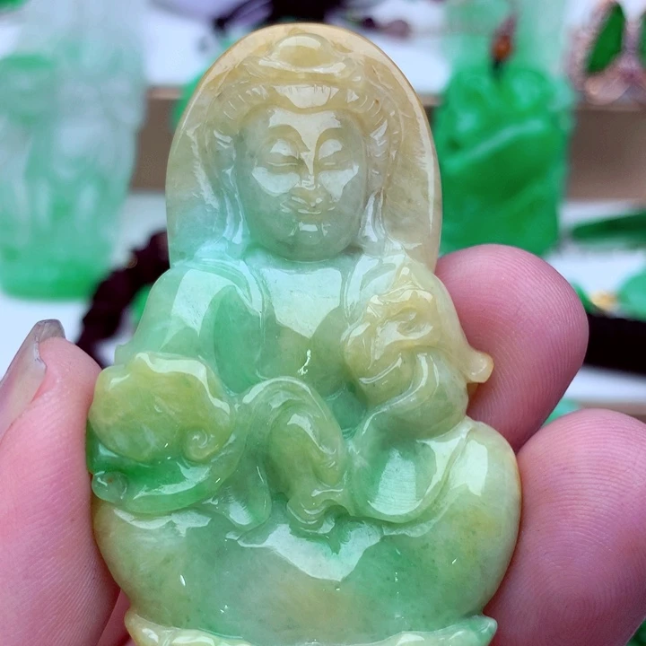 吊坠(不含链)未镶嵌翡翠