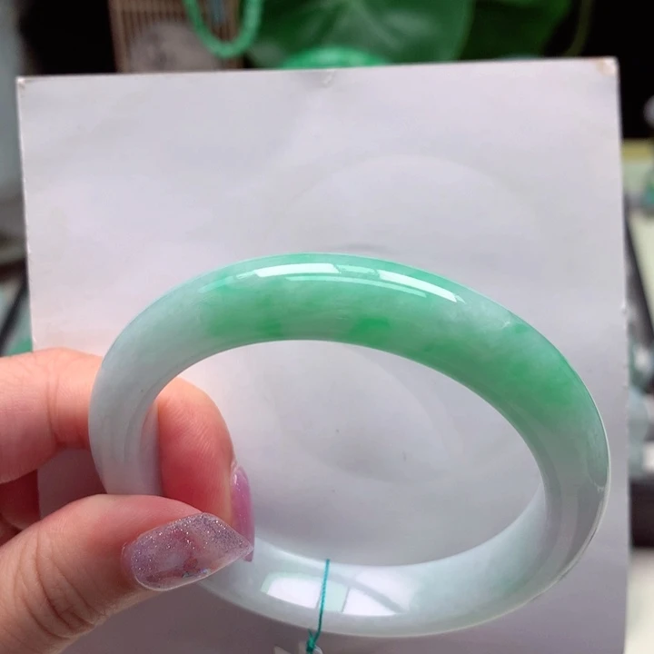 翡翠手镯未镶嵌57