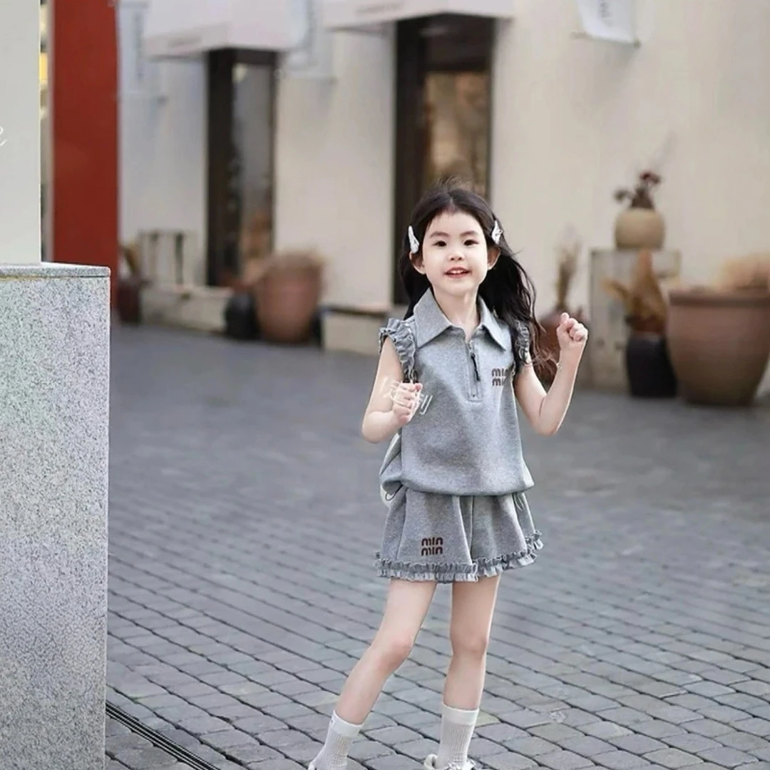 韩版童装2025夏季新款女童miu系运动无袖背心木耳边运动短裤套装