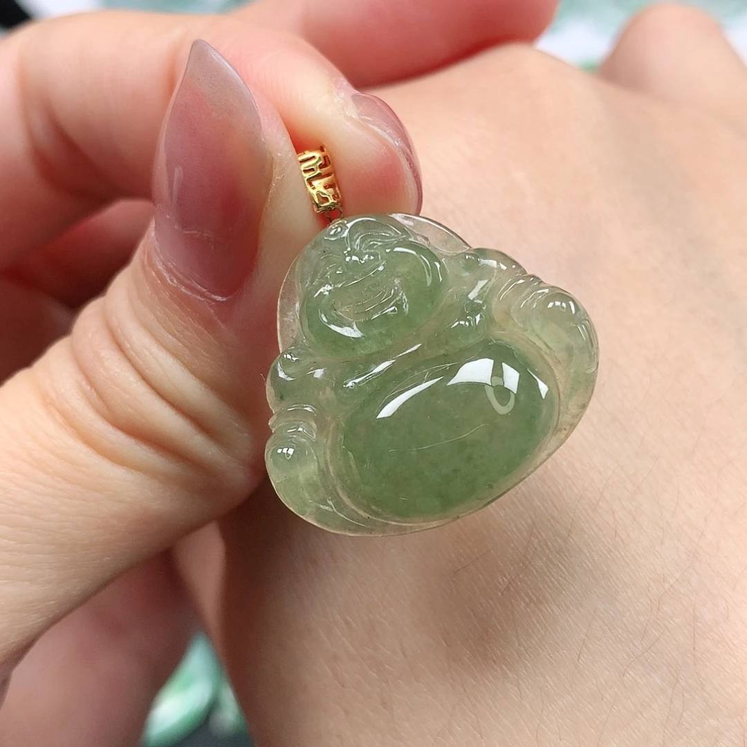 翡翠颈饰18K金镶嵌佛