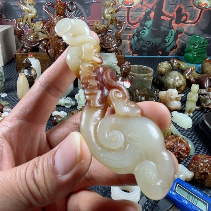 和田玉颈饰未镶嵌