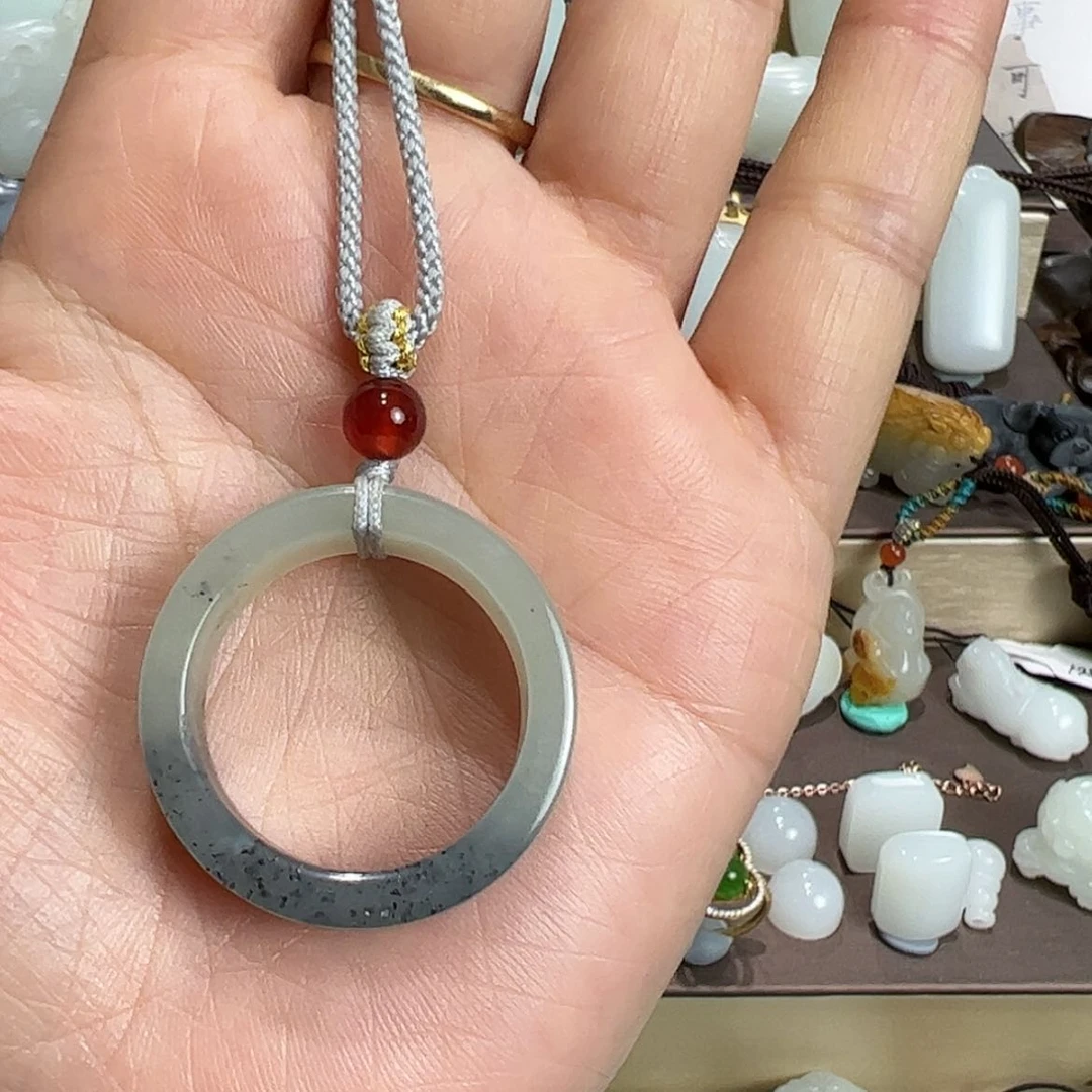 【闪购商品】未镶嵌和田玉车挂