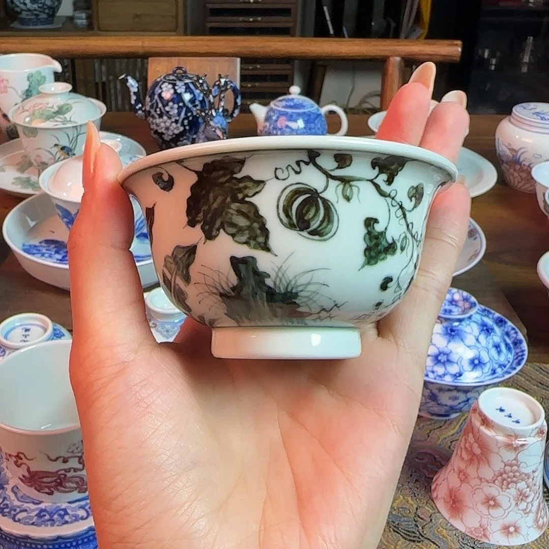 微瑕青花蕉叶纹压手杯纯手绘