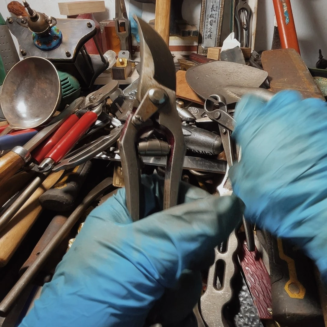 亮***青228大狗哥园林工具一个