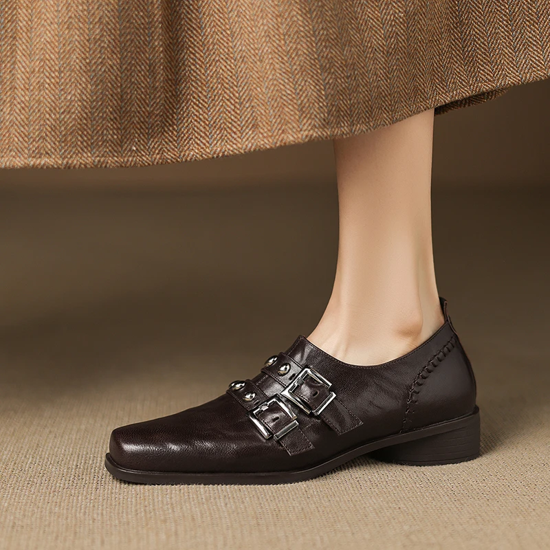 复古法式深口单鞋女春秋2025铆钉方头中跟粗跟真皮英伦风乐福鞋女