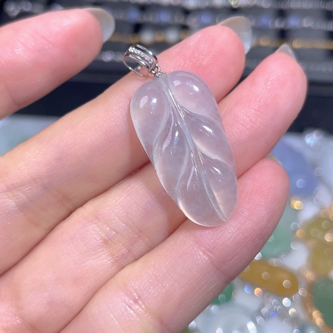 颈饰18K金镶嵌翡翠翡翠