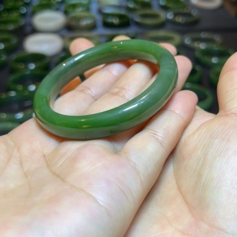 和田玉（碧玉）手镯未镶嵌