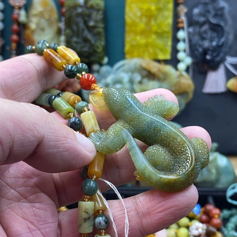 【闪购商品】未镶嵌蛇纹石玉吊坠