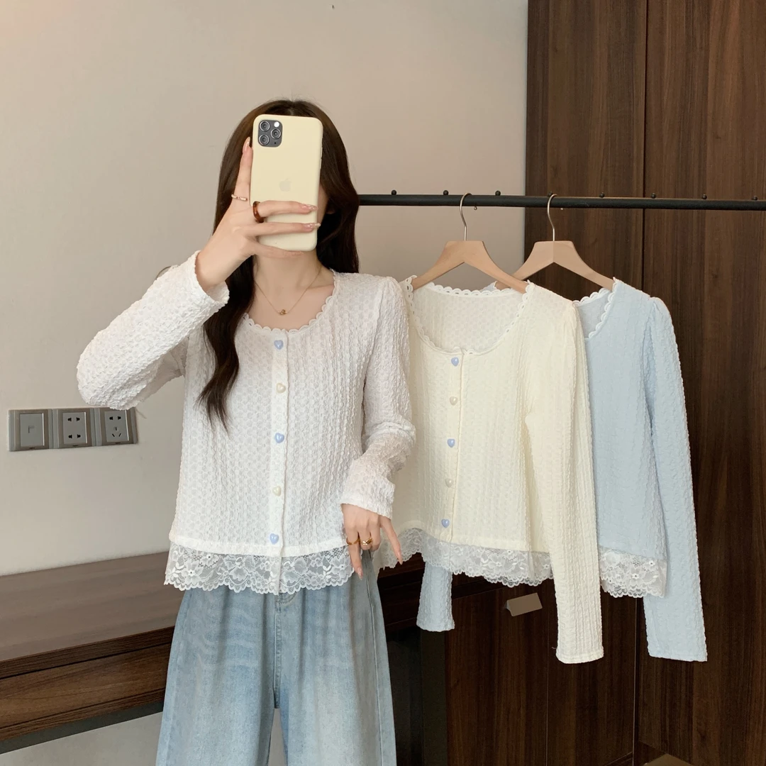 2025春装新款胖大码女时尚温柔甜美风法式彩色扣针织蕾丝边衬衫潮