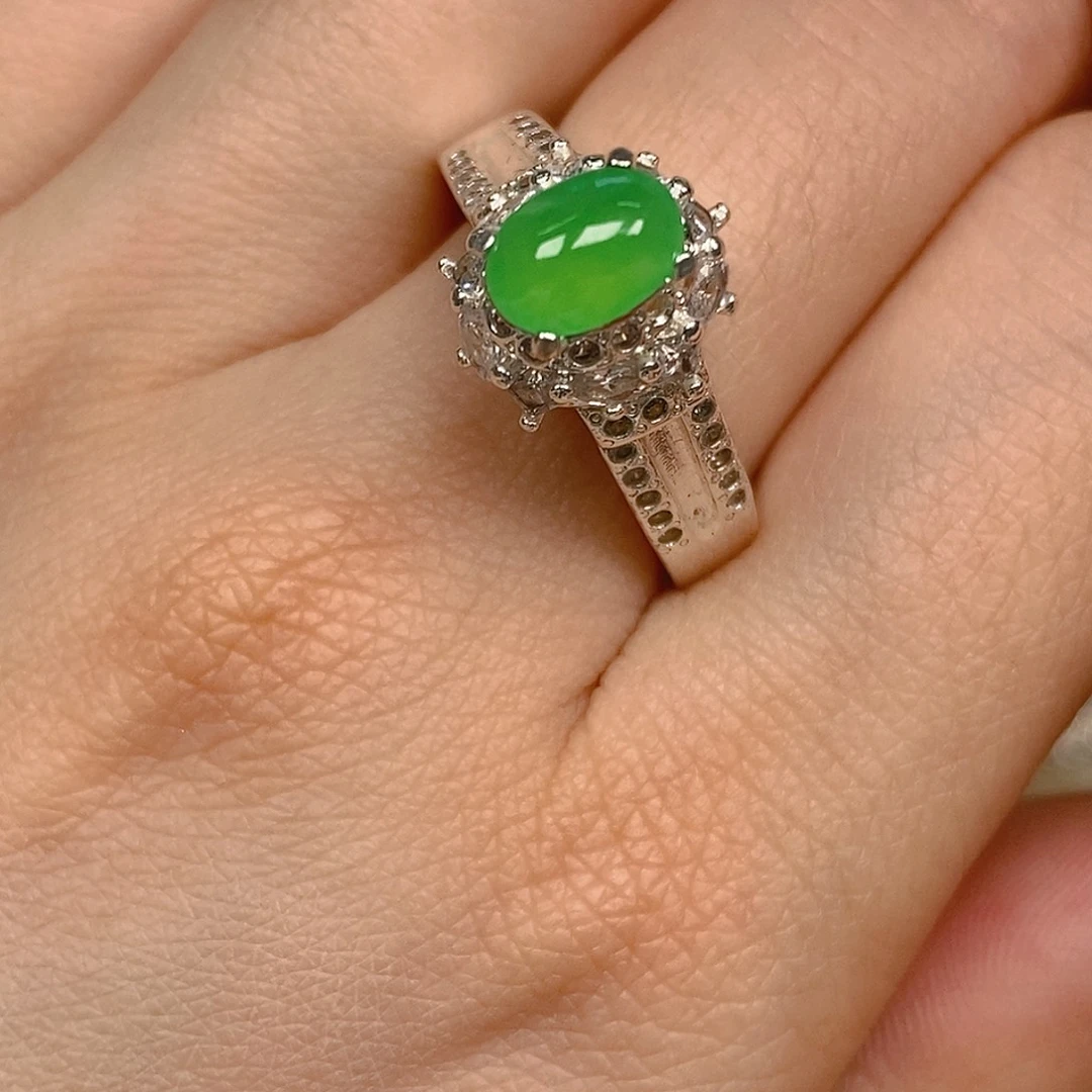 翡翠戒指未镶嵌翡翠