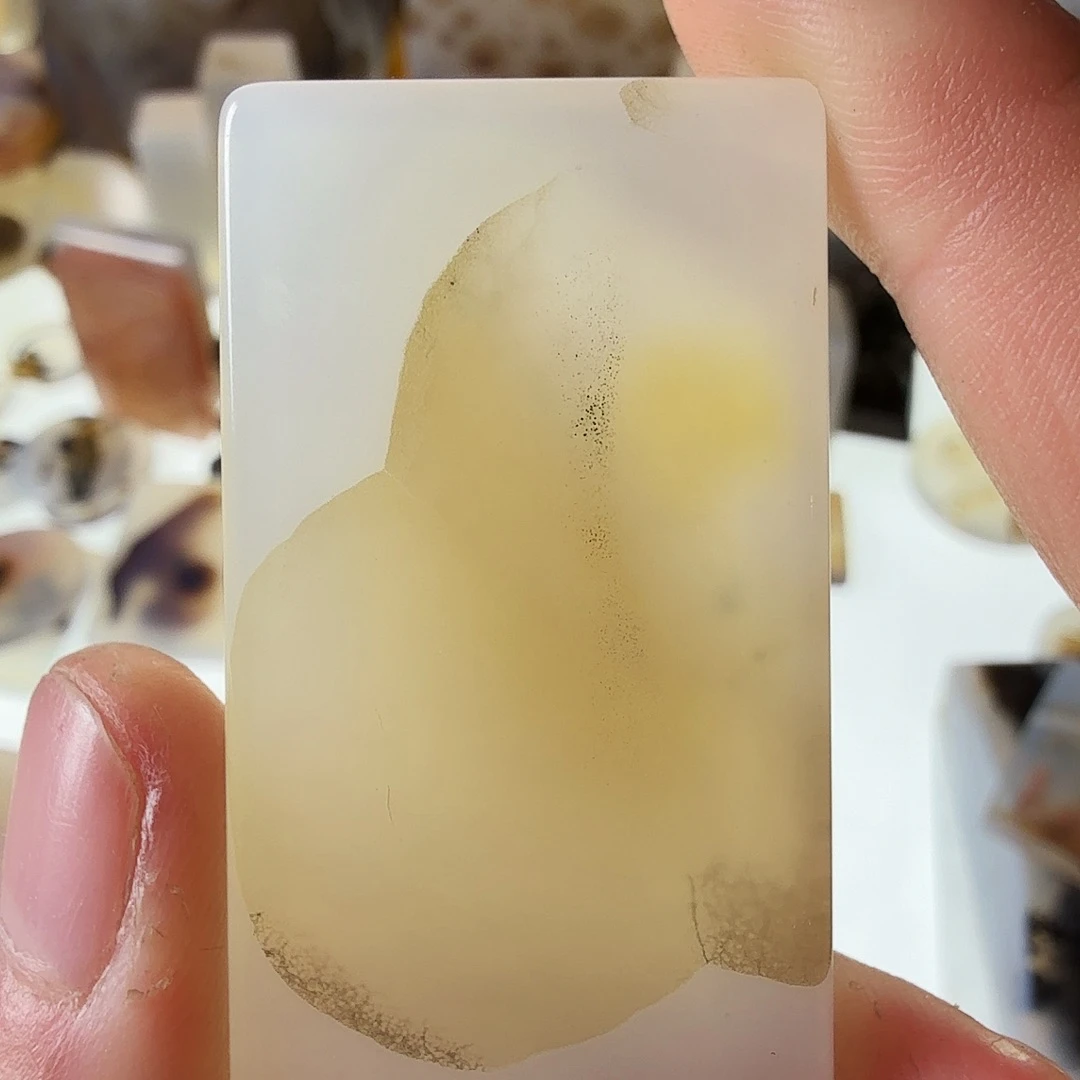 玛瑙/玉髓未镶嵌珠宝半成品