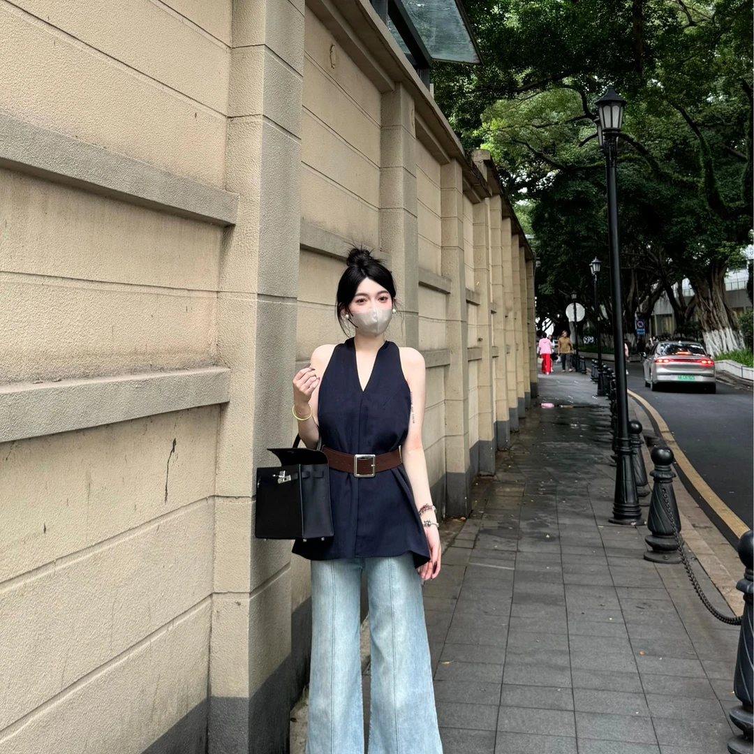 大静推荐【自由之丘】新款韩系气质无袖背心女外穿挂脖上衣(配腰带)