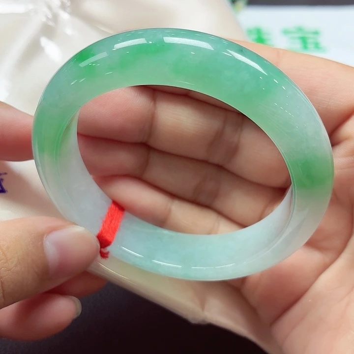 翡翠未镶嵌手镯天然缅甸A货翡翠（小中万战斗机）
