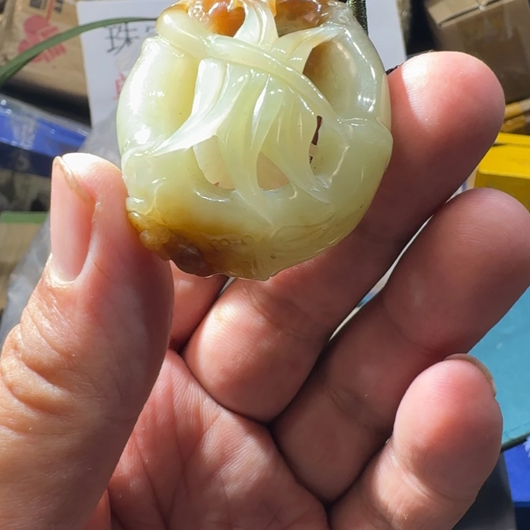 和田玉（糖玉）未镶嵌颈饰