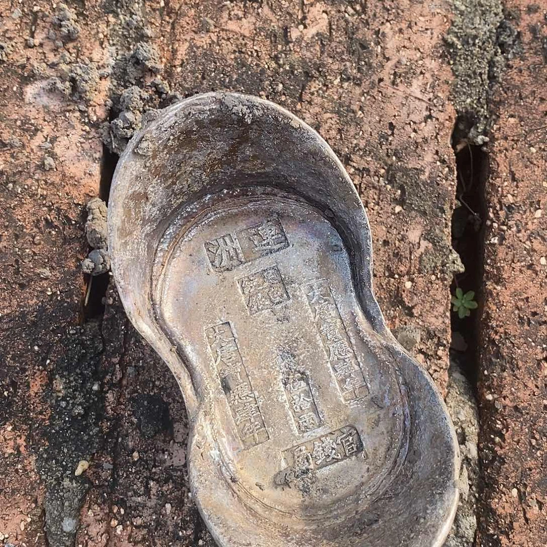 铜精品摆件，黄鱼11