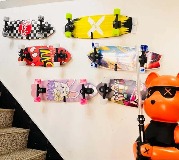 陆地冲浪板滑板初学者免蹬地刷街专业版成人儿童