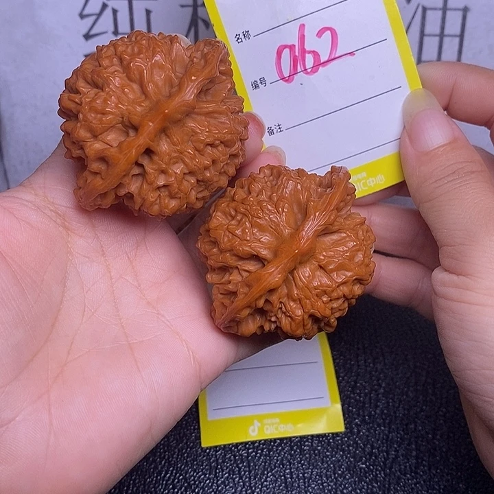 文玩核桃把件062/53官帽