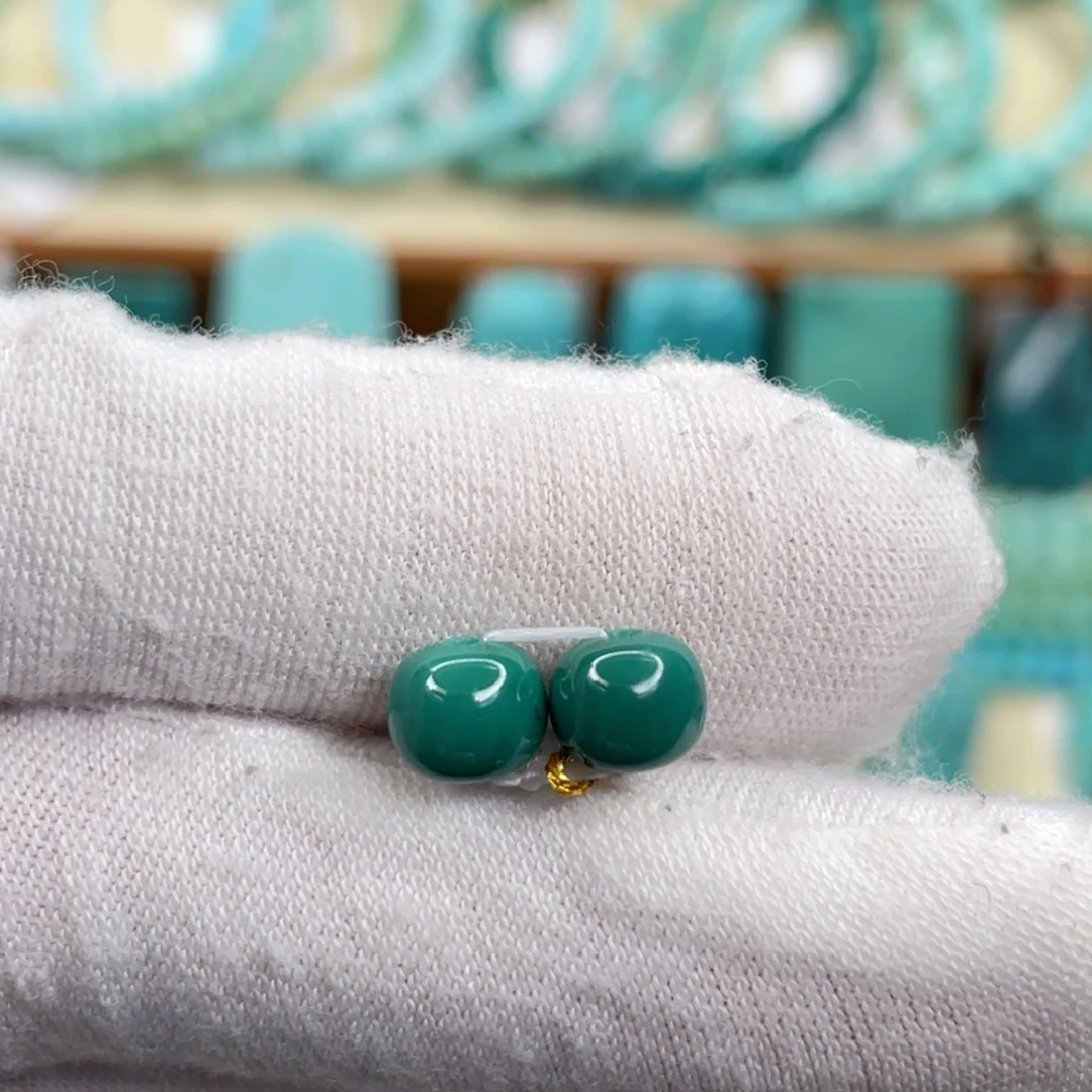 绿松石未镶嵌挂件