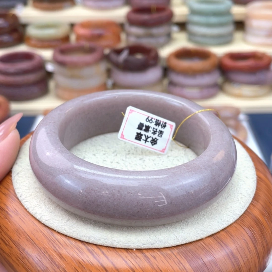 【闪购商品】石英质玉手镯未镶嵌