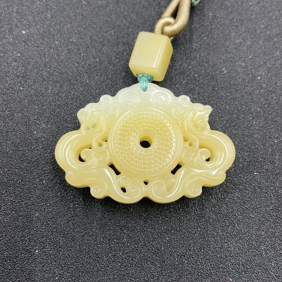 BY0603FWY标078 北玉精选 和田玉龙凤挂件