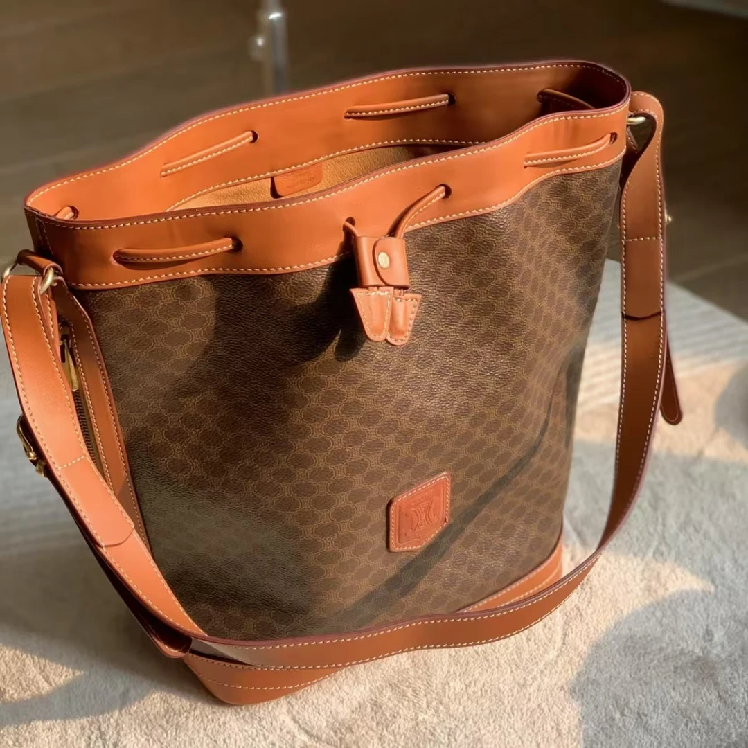 95新 Celine/思琳 XM/凯旋门老花抽绳大水桶斜挎包/MP12623023换