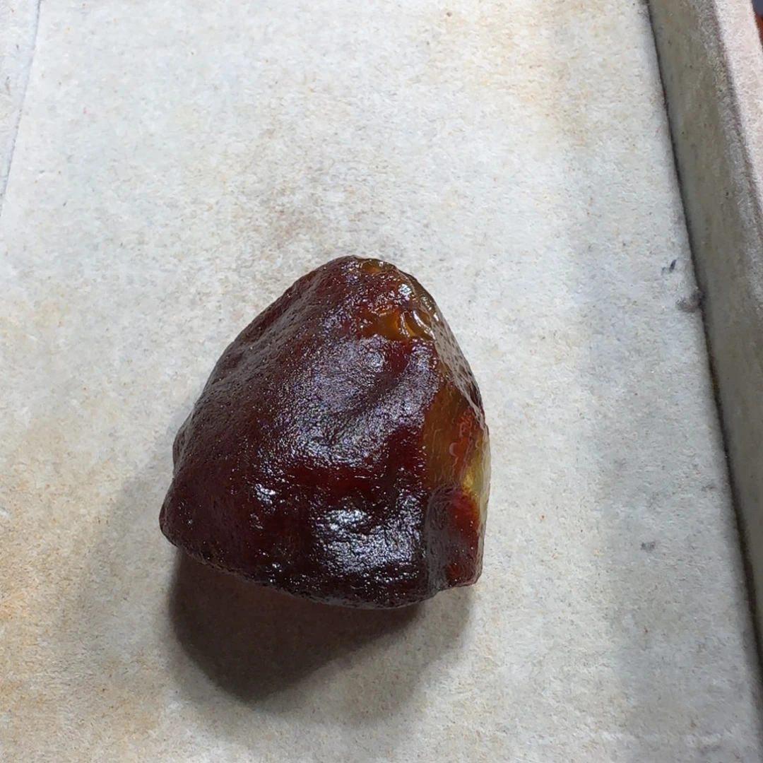 未镶嵌定制琥珀哎***,专属定制