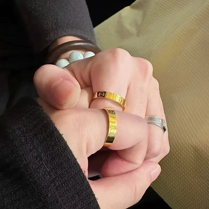 合金戒指 精工高版本男女款戒指卡家经典款情侣对戒轻奢素圈指环