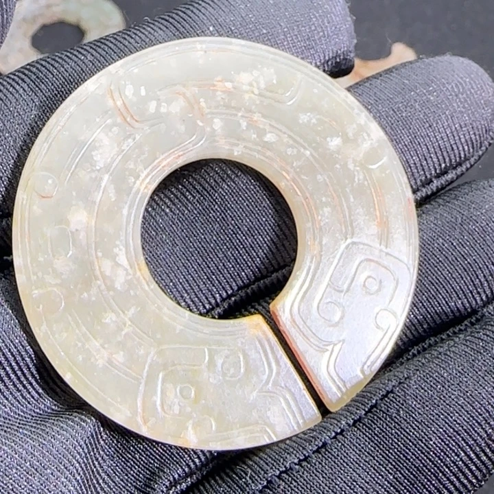 若***尘和田玉（糖玉）未镶嵌挂件