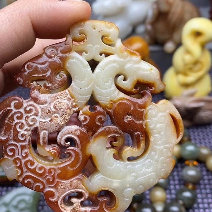 未镶嵌蛇纹石玉颈饰