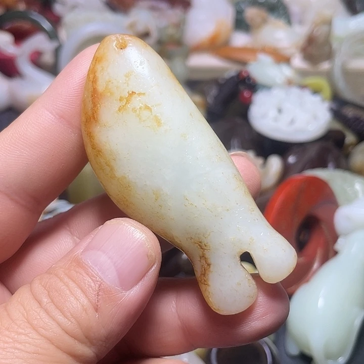 吊坠(不含链)未镶嵌和田玉（糖玉）