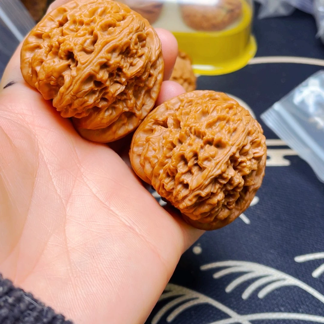 吊坠文玩核桃南疆石