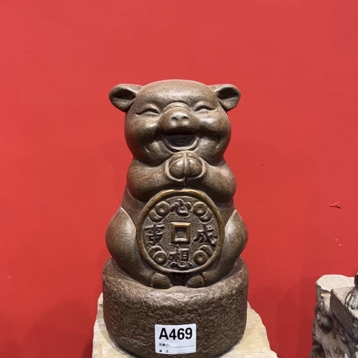 尧***墨石猪一个，品相完好，包邮