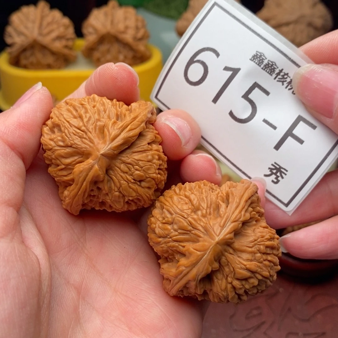 文玩核桃把件南疆39