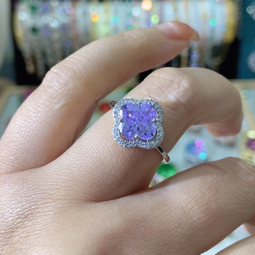 66锆石（处理）戒指