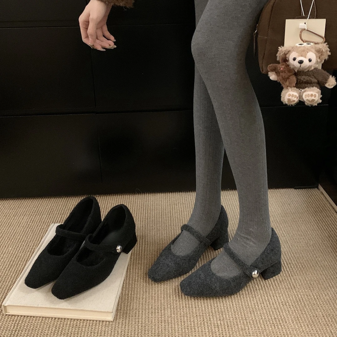 方头灰色粗跟单鞋女冬季款玛丽珍毛毛鞋法式气质加绒晚晚高跟