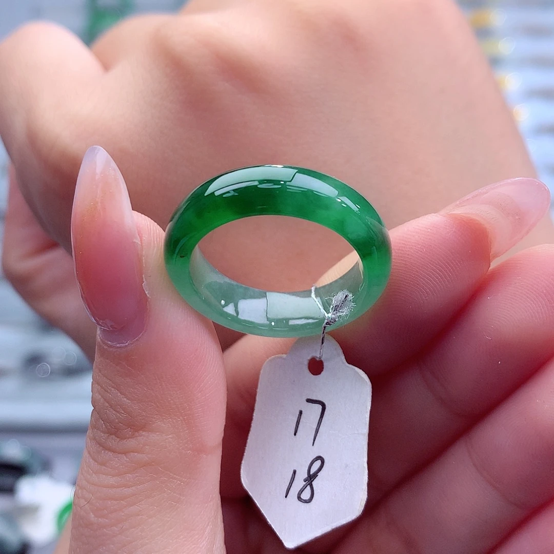 刘***肥翡翠未镶嵌戒指天然