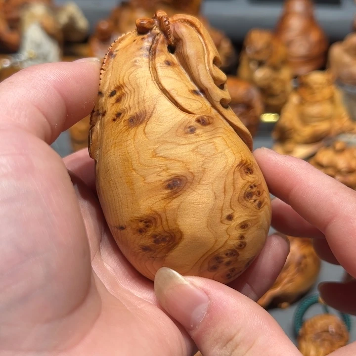 柏木（崖柏）点点关注