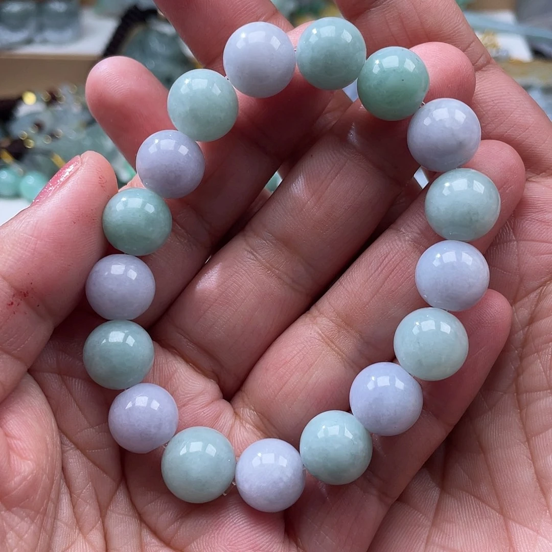 翡翠未镶嵌颈饰梦*