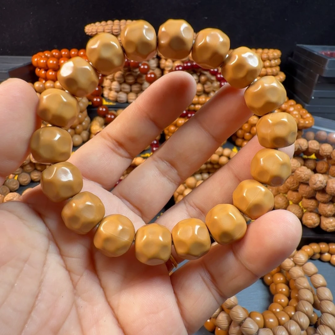 猴头核桃手串旋**马大奶酪