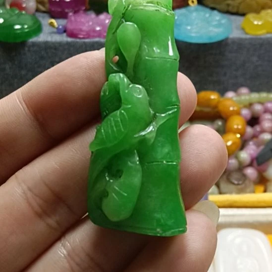 翡翠未镶嵌挂件翡翠