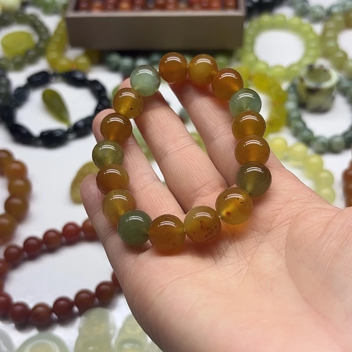 蛇纹石玉手串未镶嵌告*
