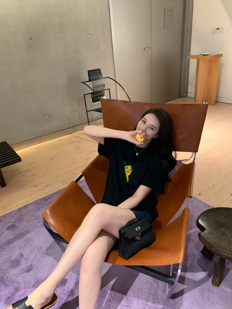 BIG WHITE REMADE“小黄鸡”进口纯棉设计感印花高克重T恤D5L450